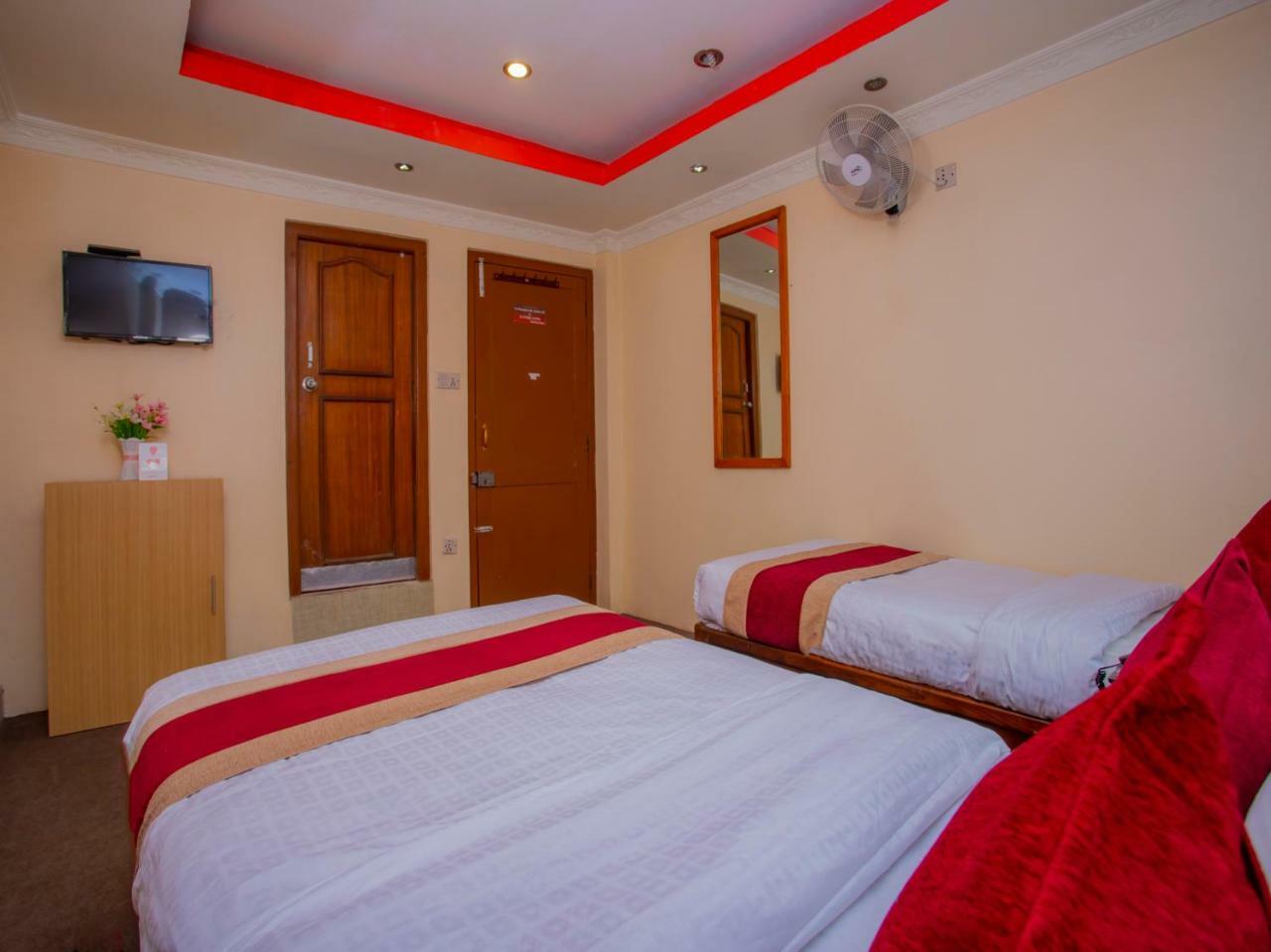 Hotel Gauri Pashupatināth Esterno foto